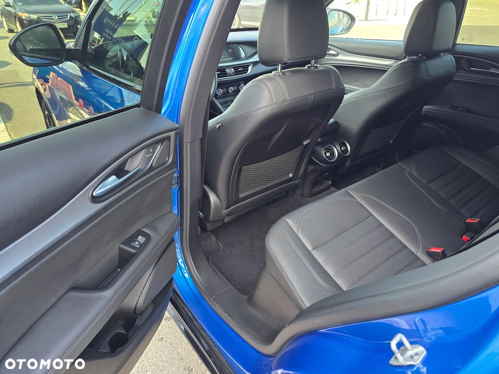 Alfa Romeo Stelvio 2.0 Turbo Veloce Q4 - 15