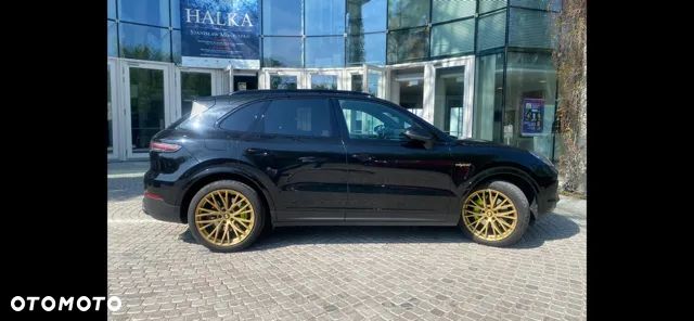 Porsche Cayenne E-Hybrid Platinum Edition - 4
