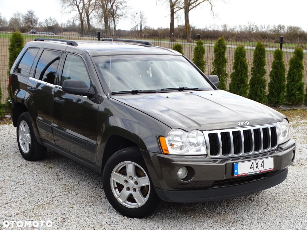 Jeep Grand Cherokee - 25