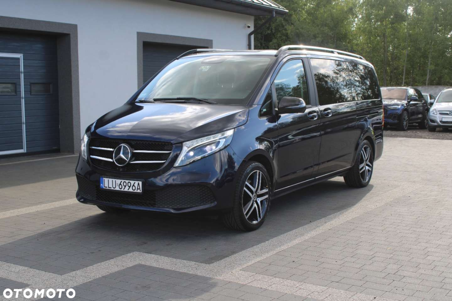 Mercedes-Benz Klasa V - 2