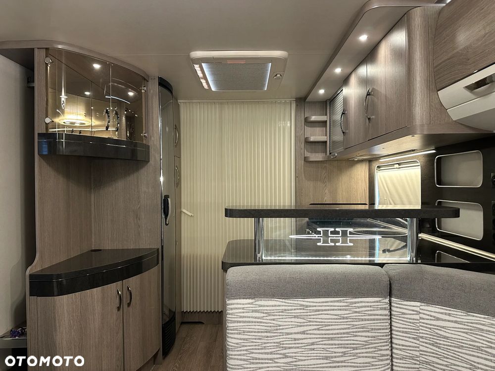 Hobby 660 WFC PRESTIGE z klimą dachową, napędem i markizą. - 18