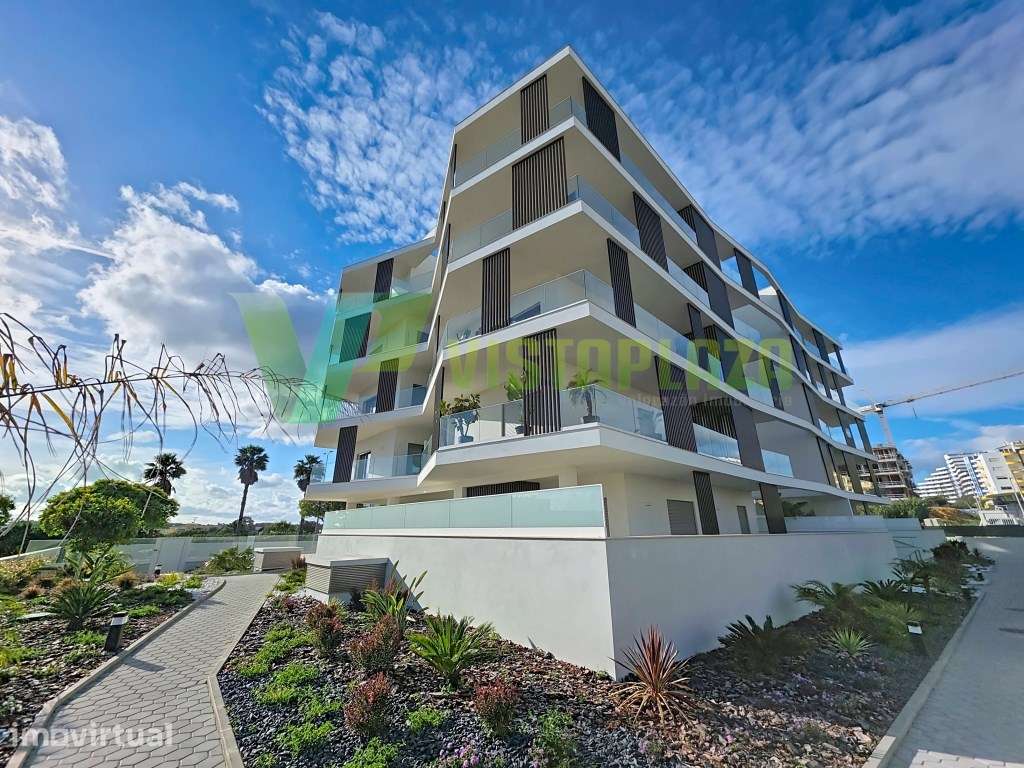 Apartamento T2 Novo em Condomínio Fechado com Piscina e Lugar de Ga... - Grande imagem: 2/36