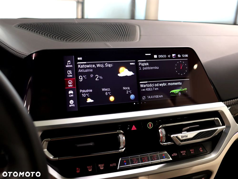 BMW M4 Competition M xDrive sport - 24