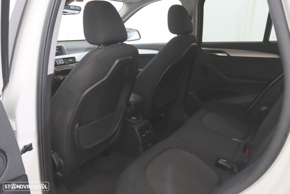 BMW X1 16 d sDrive Advantage Auto - 11