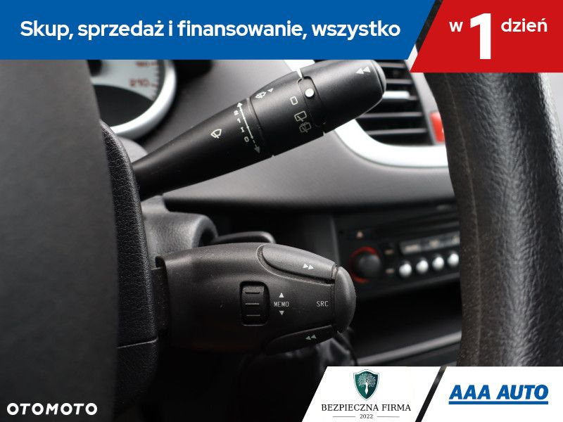 Peugeot 207 - 17