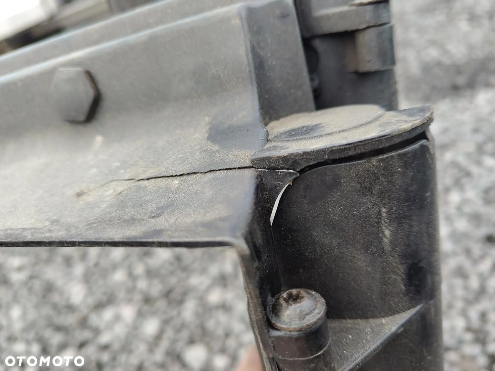 BMW E60 Ramka na Chłodnice Obudowa Chłodnic Korpus Szuflada Diesel - 4