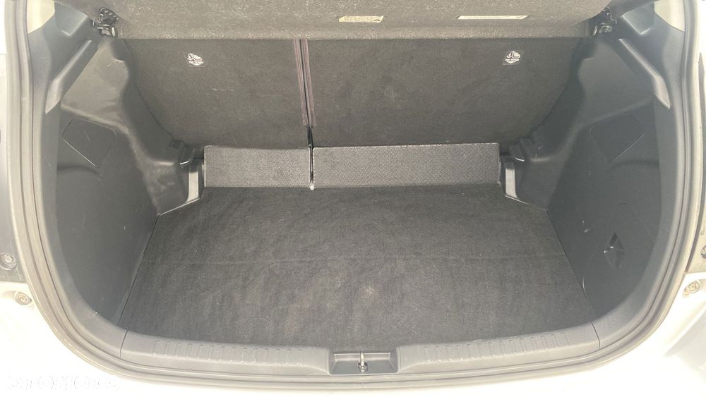 Toyota Yaris Hybrid 1.5 Comfort - 13