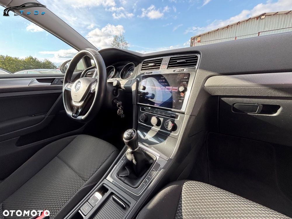 Volkswagen Golf 1.0 TSI Comfortline - 28