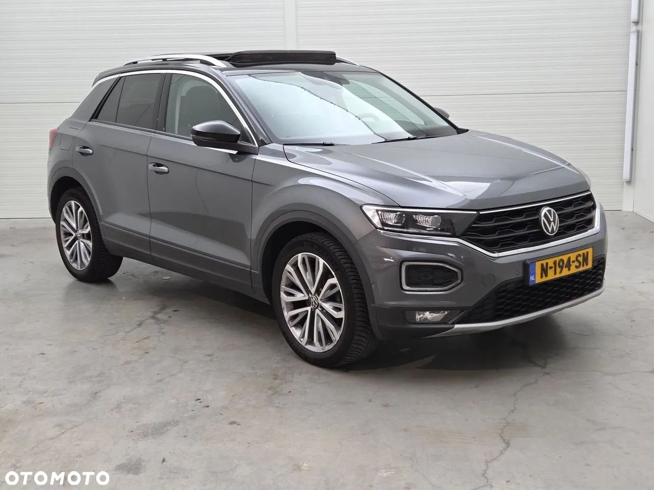 Volkswagen T-Roc 1.5 TSI OPF R-Line - 1