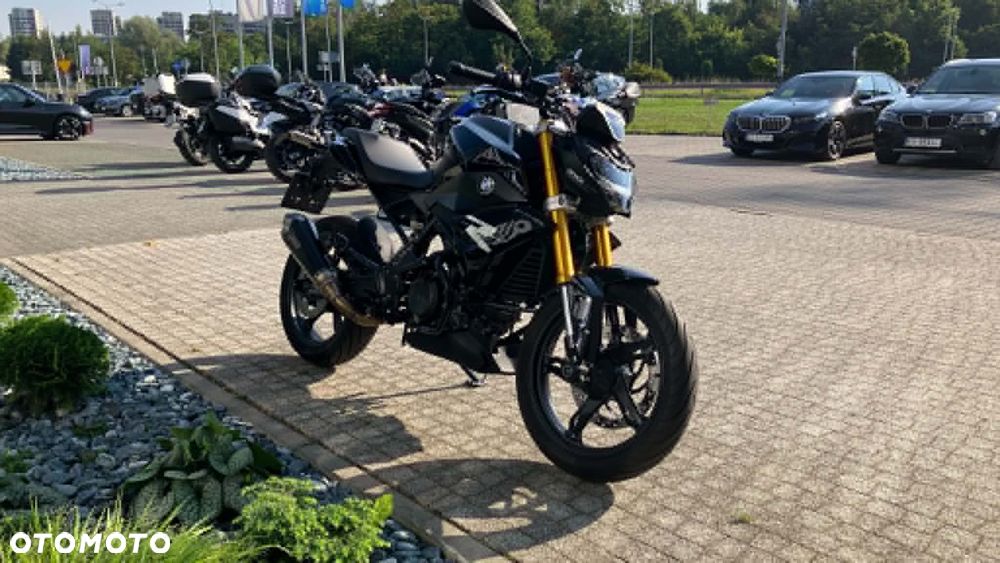 BMW G - 3