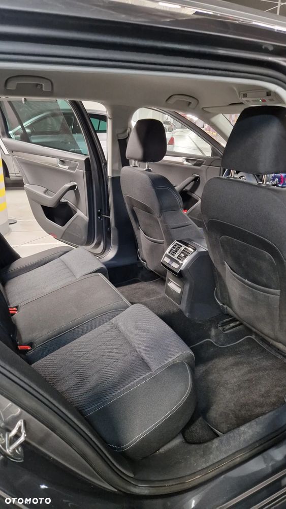 Skoda Superb 2.0 TDI SCR 4x4 Style DSG - 10