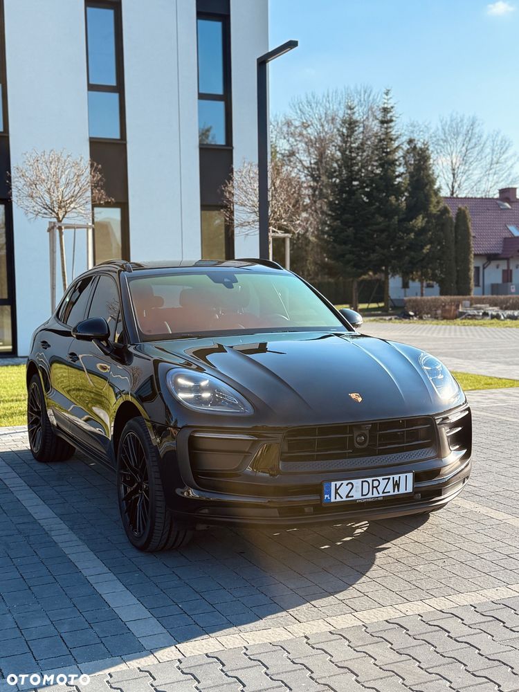 Porsche Macan Standard - 1