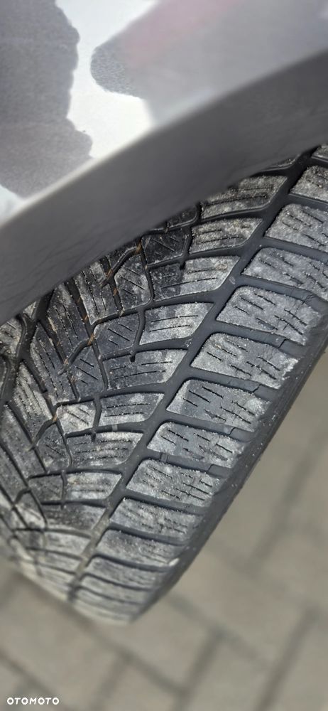 Opel Astra 1.6 Turbo Edition - 24