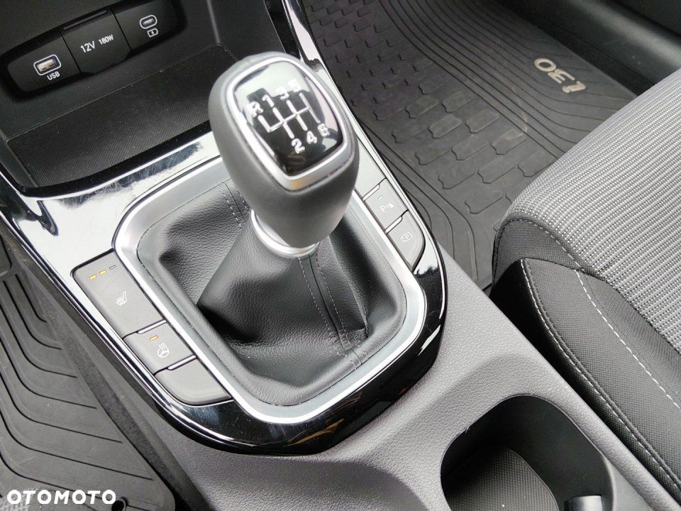 Hyundai i30 - 19