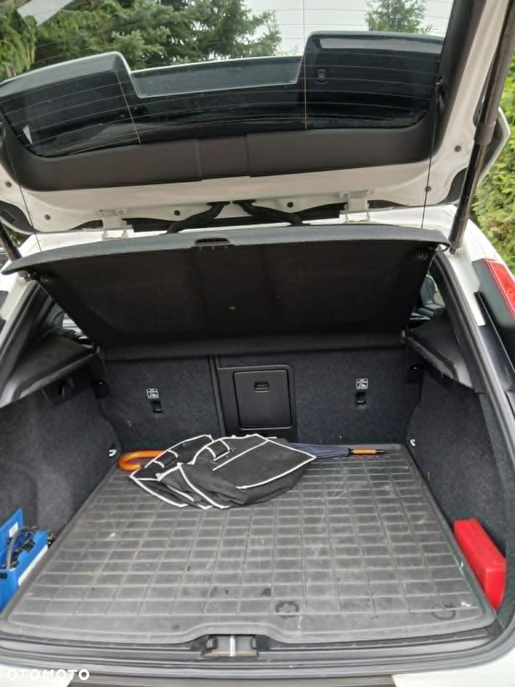 Volvo XC 40 T5 AWD Momentum - 13