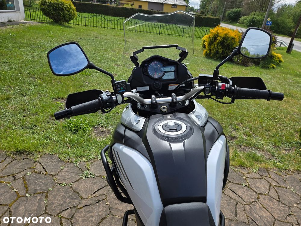 Suzuki V-STROM - 12