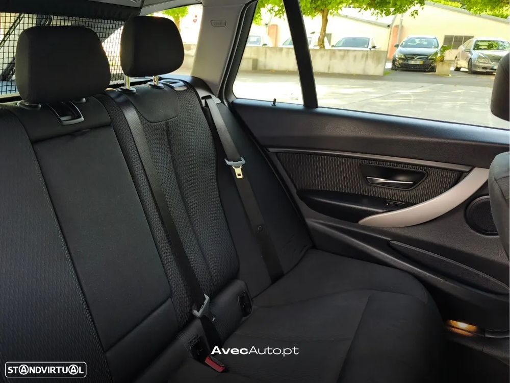 BMW 318 d Aut. Advantage - 22
