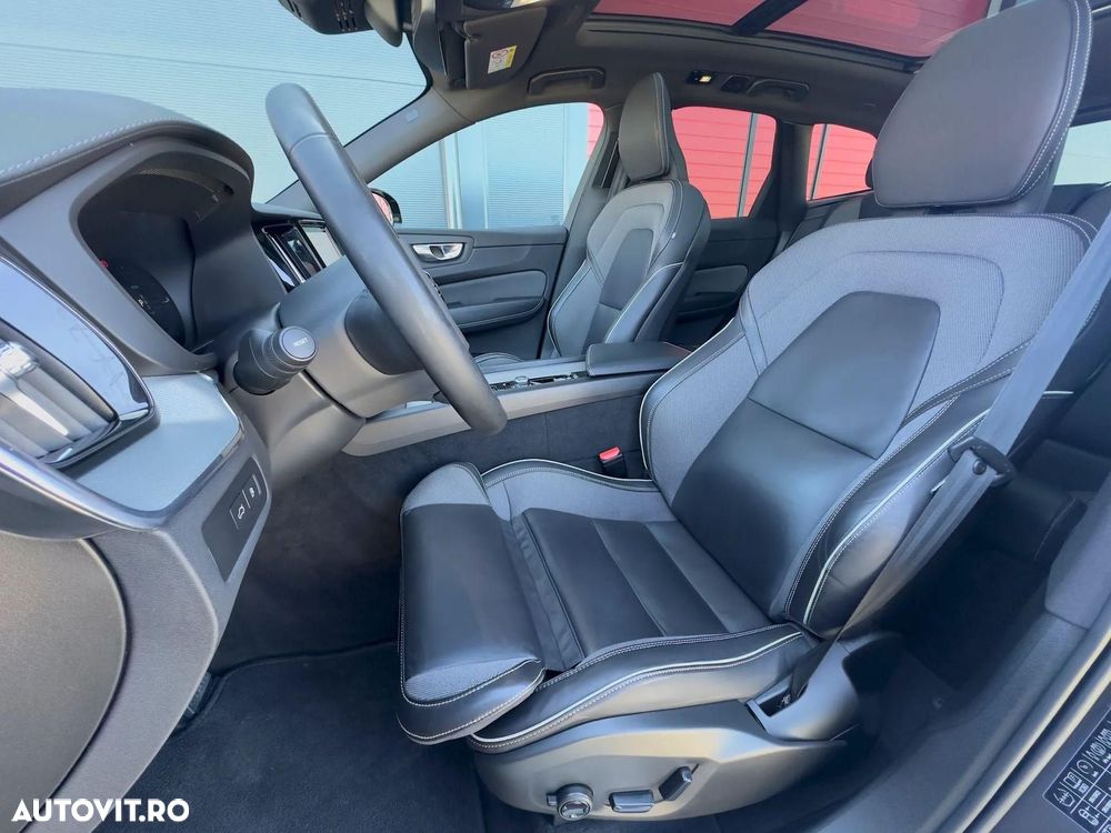 Volvo XC 60 T6 AWD Recharge Plus Dark - 13