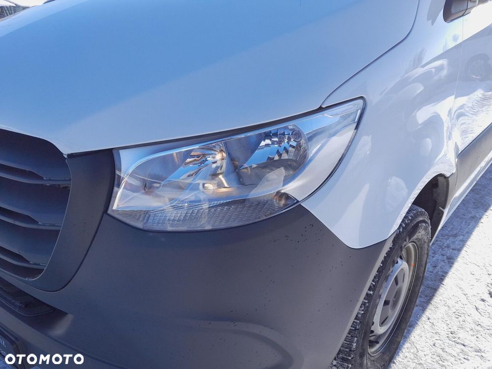 Mercedes-Benz Sprinter - 9