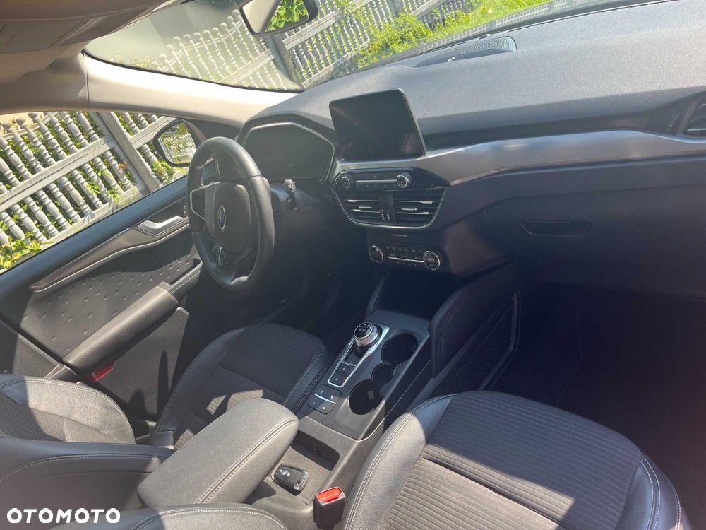 Ford Kuga - 8