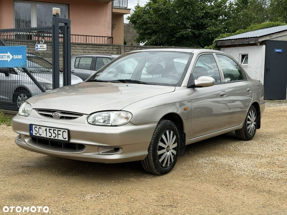Kia Sephia - 2