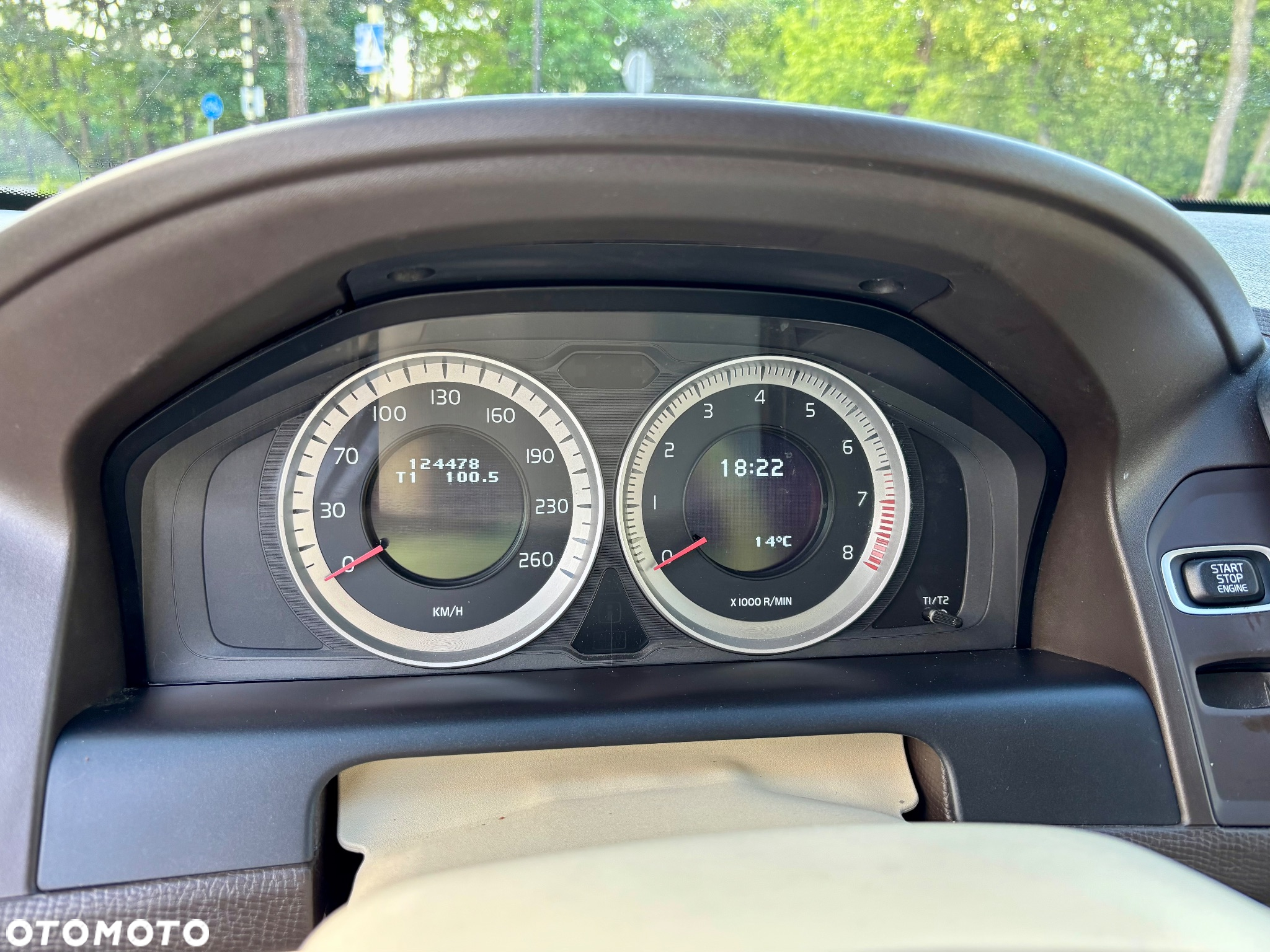Volvo XC 60 3.2 AWD Momentum - 8