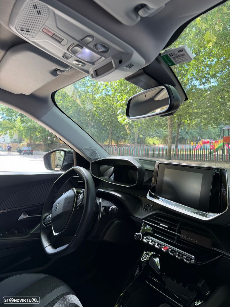 Peugeot 2008 1.5 BlueHDi Allure EAT8 - 3