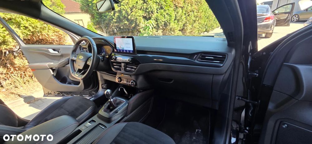 Ford Kuga 2.0 TDCi 4x4 ST-Line - 36