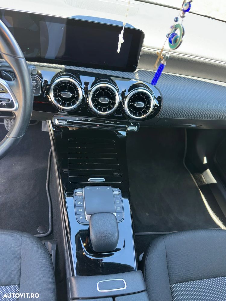 Mercedes-Benz CLA 180 d 8G-DCT - 15
