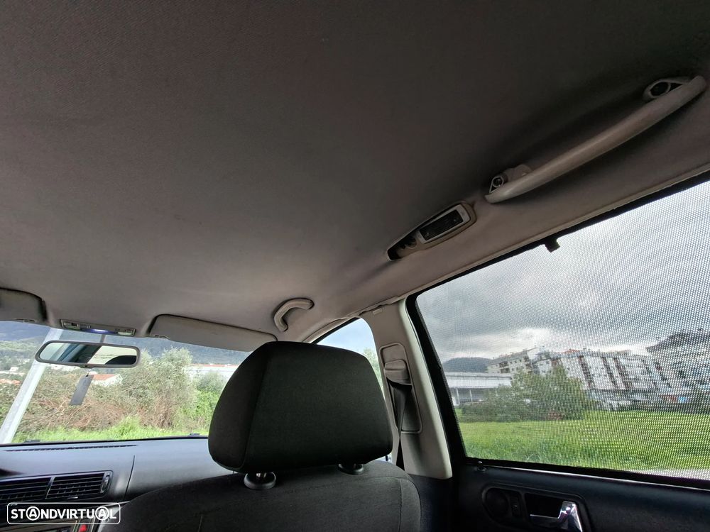 VW Passat Variant 1.9 TDi Comfortline - 11