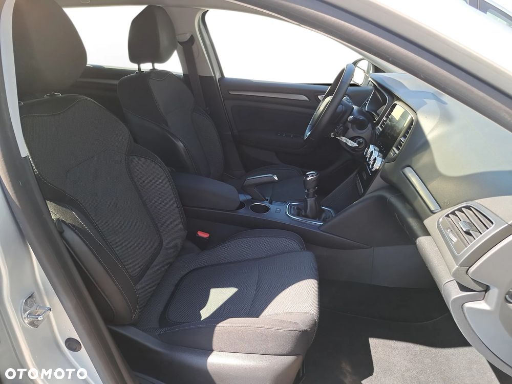 Renault Megane 1.3 TCe FAP Equilibre - 12