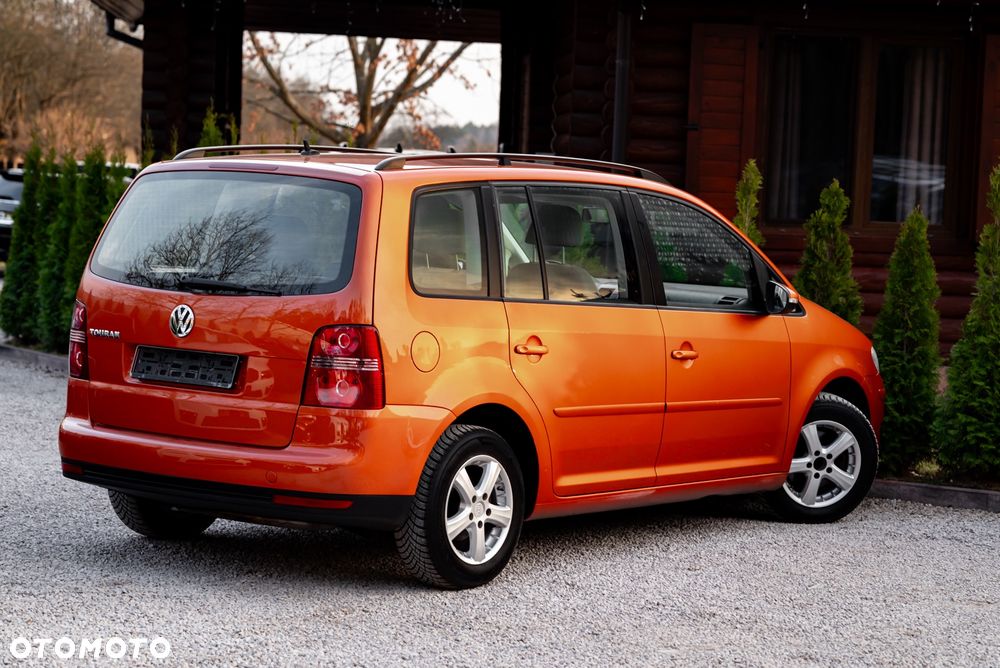 Volkswagen Touran 1.6 - 12