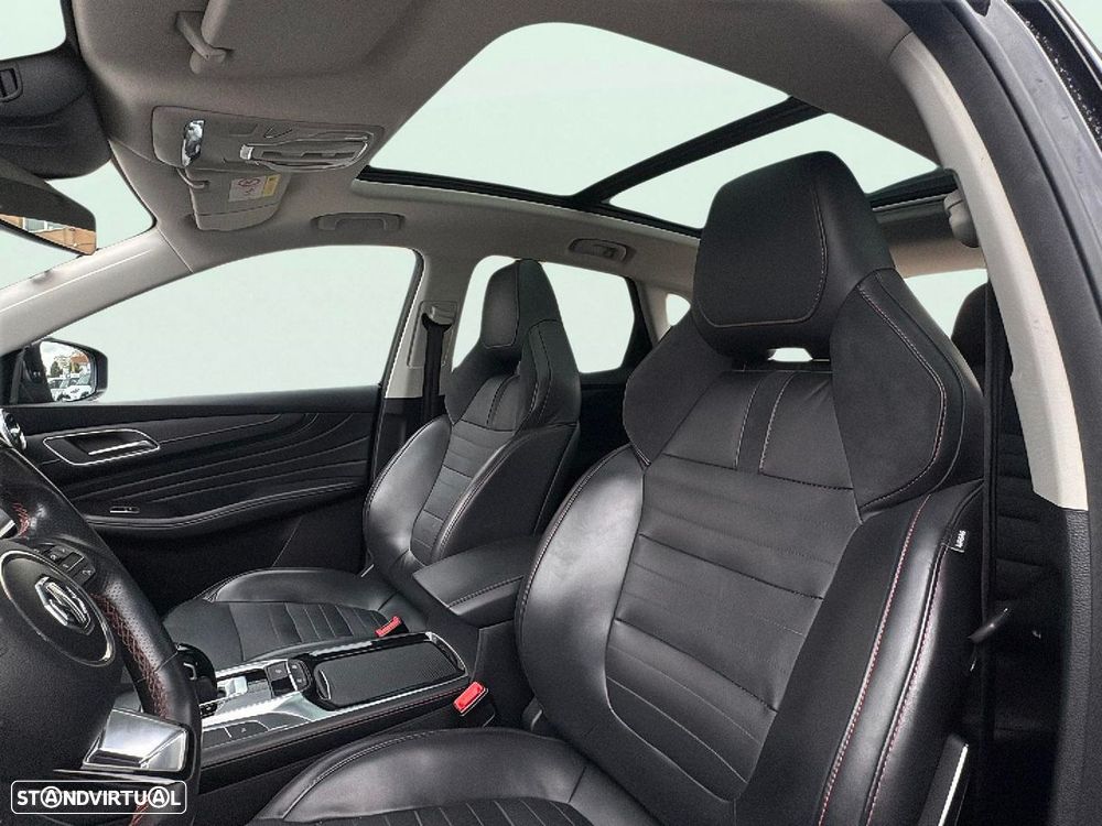 MG EHS 1.5 T-GDI Plug-in Hybrid Luxury - 16