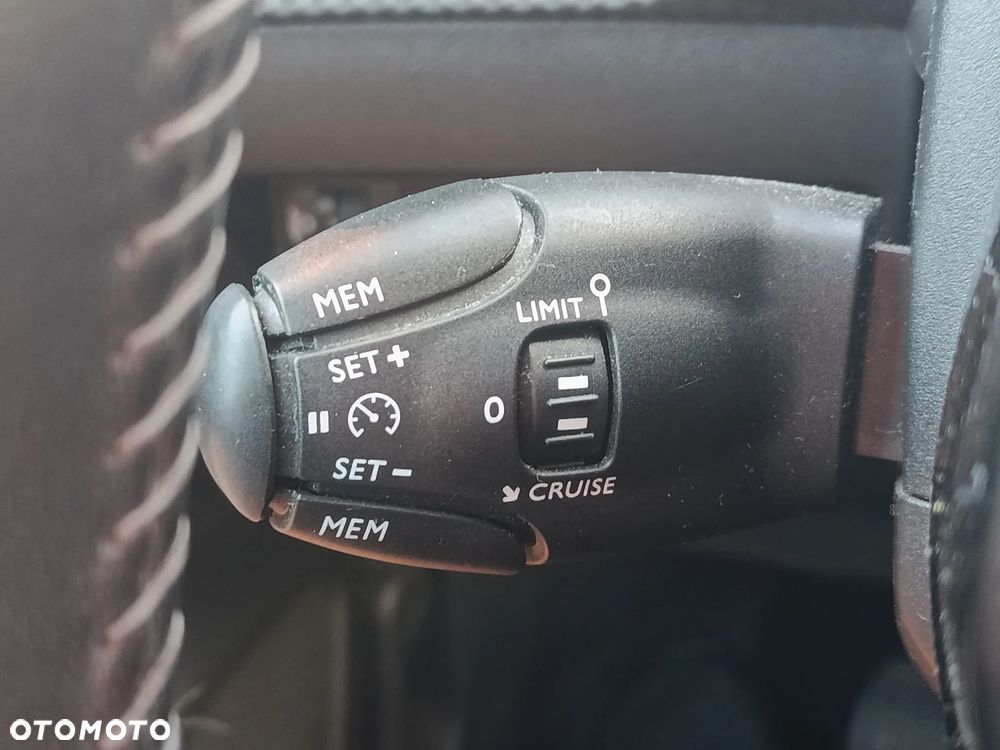Peugeot 208 1.2 PureTech Active S&S - 17