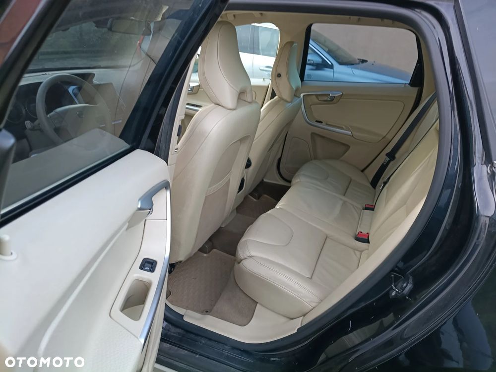 Volvo XC 60 - 10