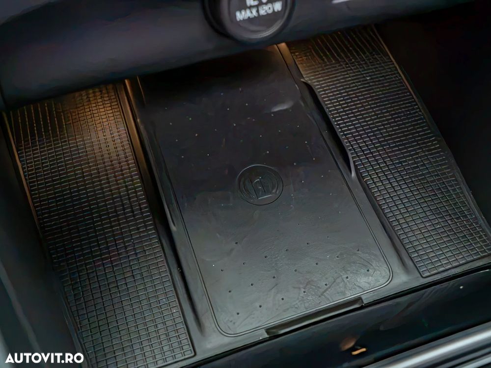 Volvo XC 40 T4 Recharge DKG Inscription - 32