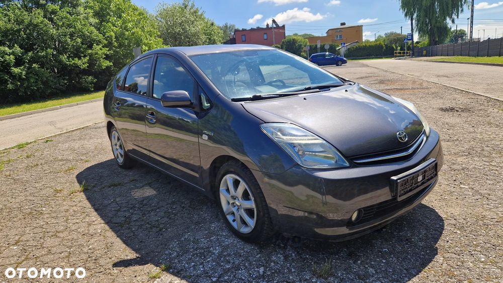 Toyota Prius 1.5 VVT-i Sol (nav) - 2