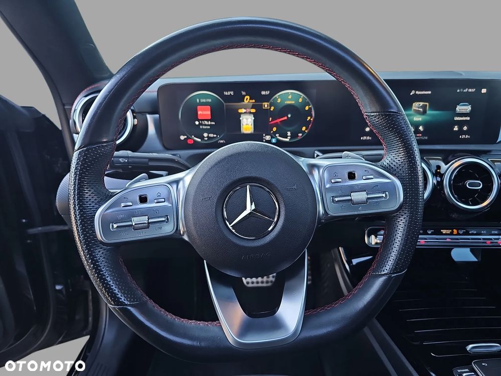 Mercedes-Benz CLA 220 AMG Line 7G-DCT - 16
