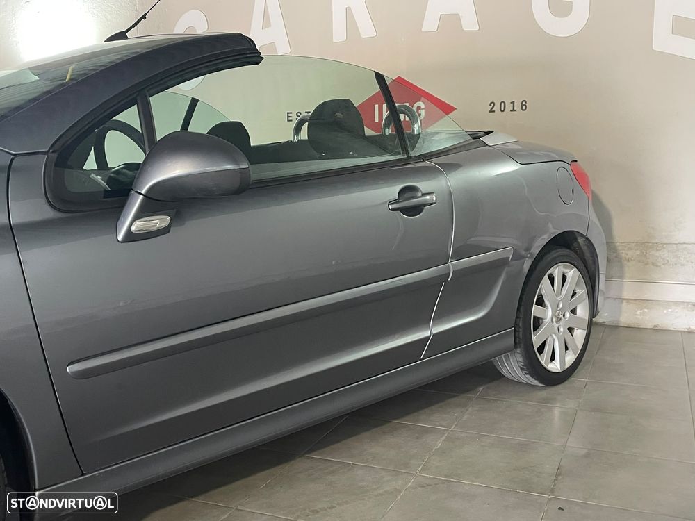 Peugeot 207 CC 1.6 HDi FAP Sport - 34