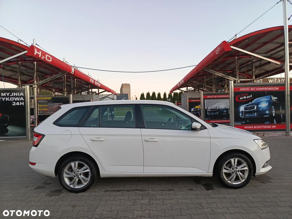Skoda Fabia 1.0 TSI Ambition - 10