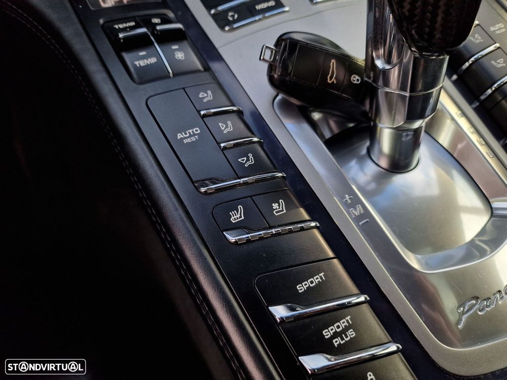 Porsche Panamera Platinum Edition - 34