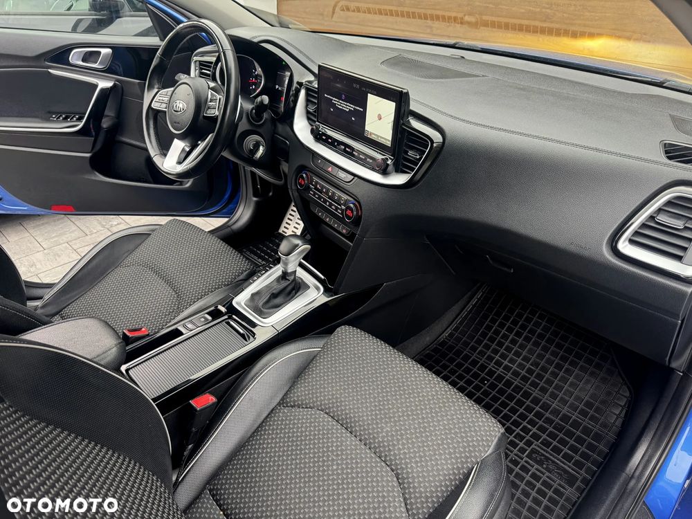 Kia Ceed 1.5 T-GDI MHEV L Business Line DCT - 7