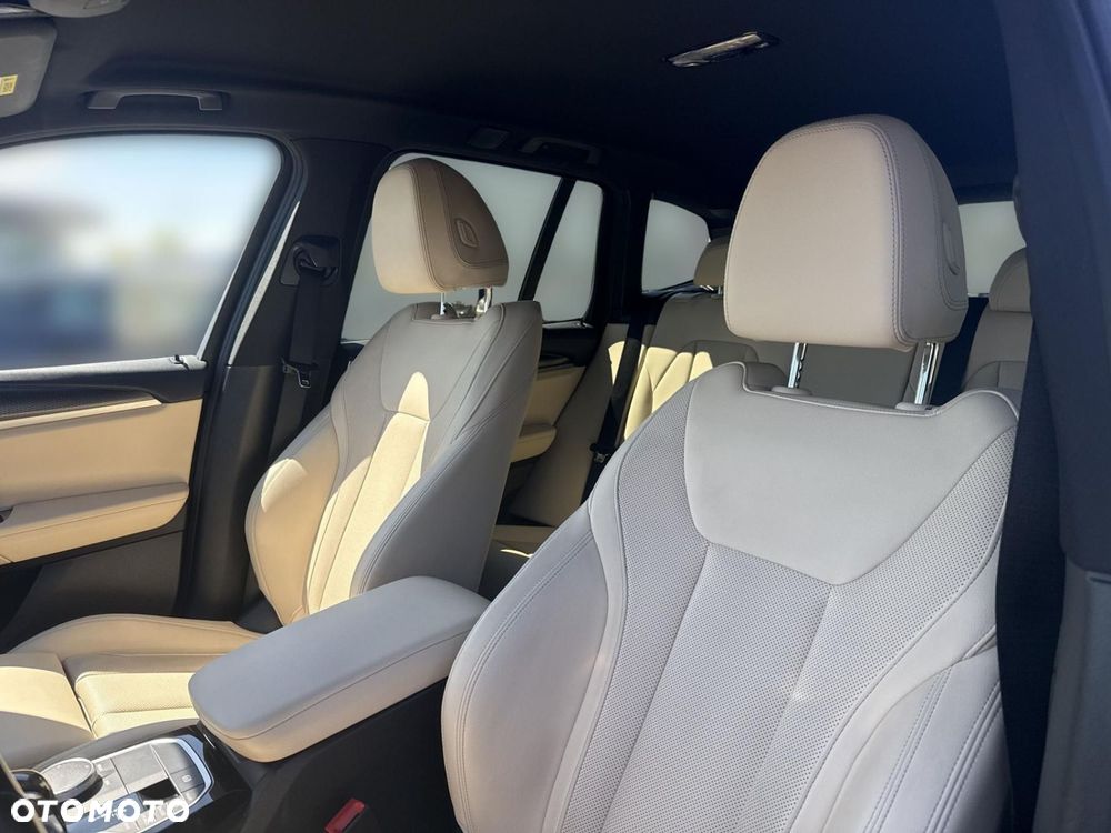 BMW X3 - 13
