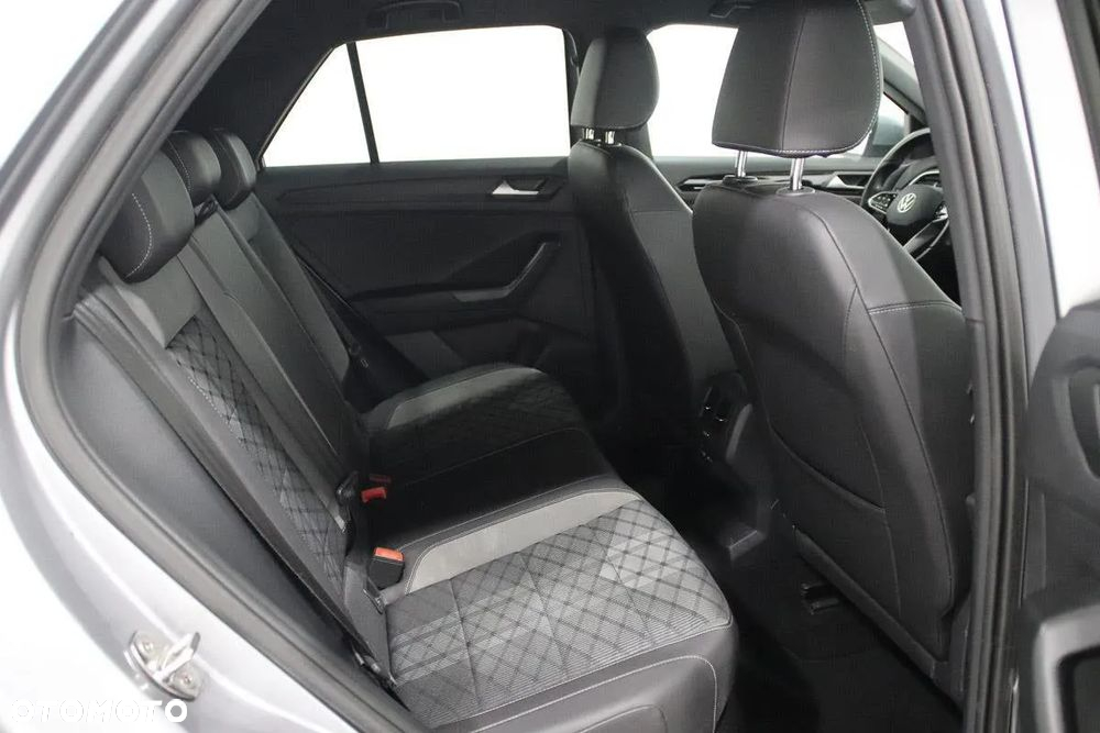 Volkswagen T-Roc 1.5 TSI R-Line DSG - 17