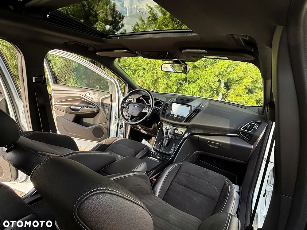 Ford Kuga 2.0 TDCi 4x4 ST-Line - 30