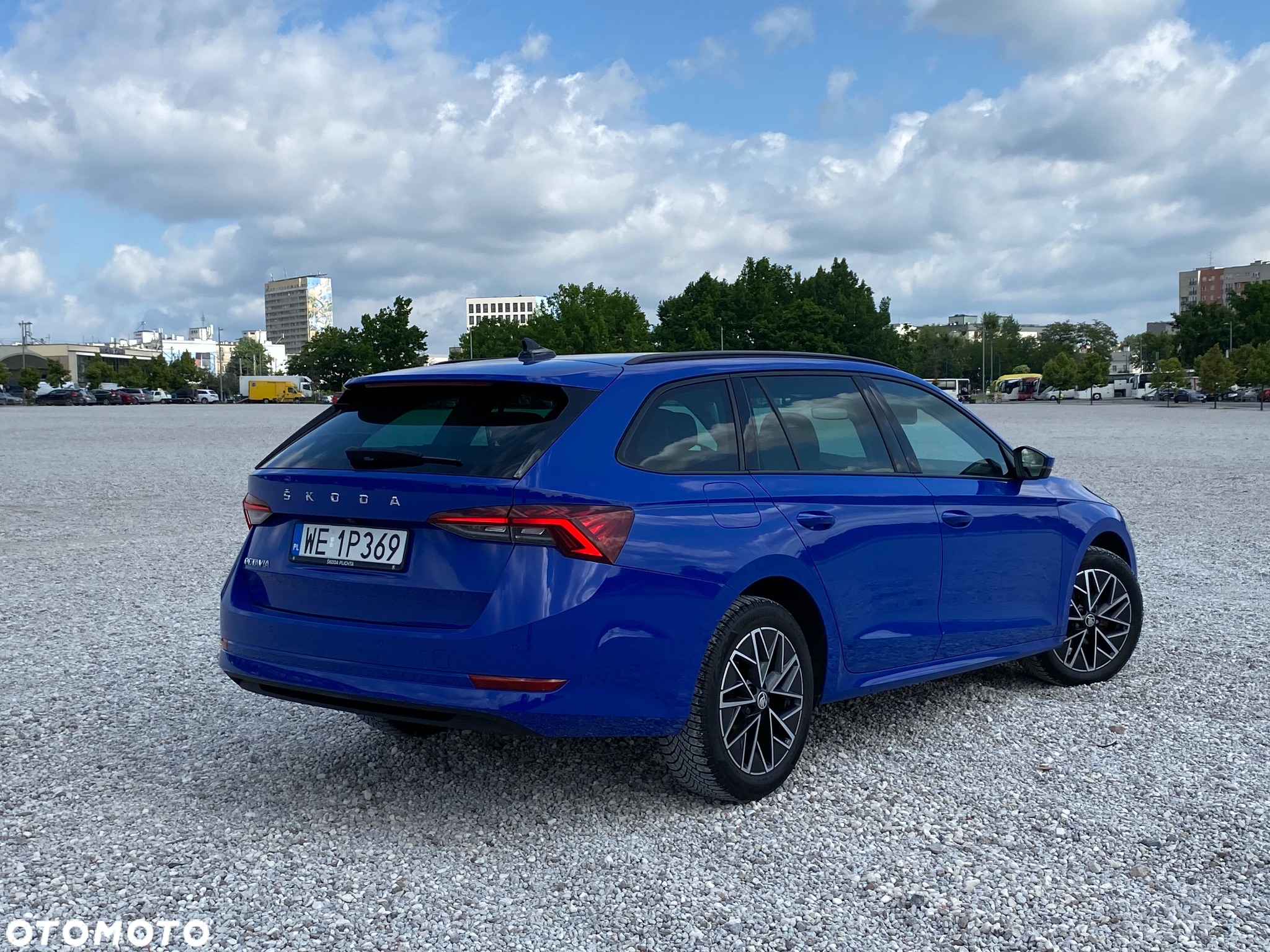Skoda Octavia 2.0 TDI Ambition DSG - 11