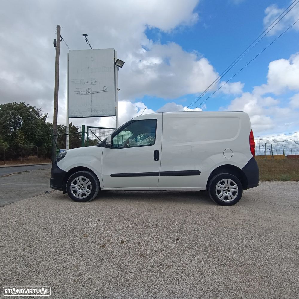 Fiat DOBLO 1.3 MULTIJET 3 LUGARES - 9