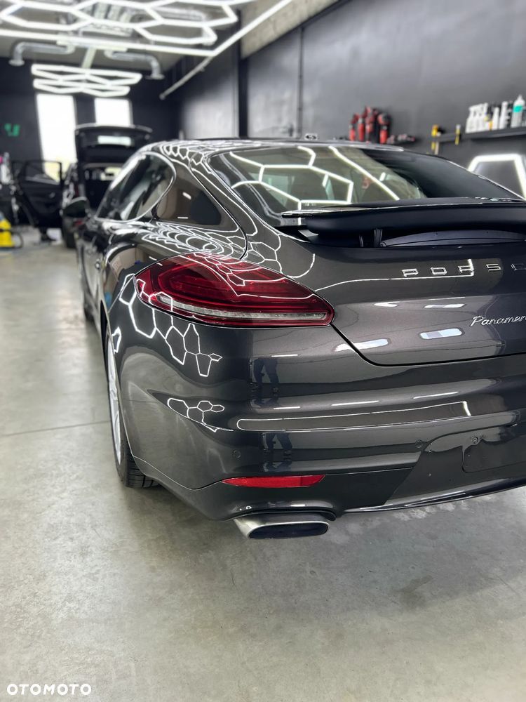 Porsche Panamera 4 PDK - 7