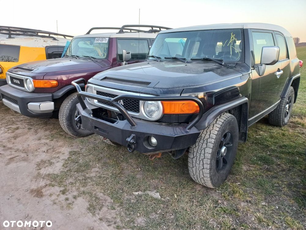 Toyota FJ Cruiser wiązka klapy bagażnika INSTALACJA - 7