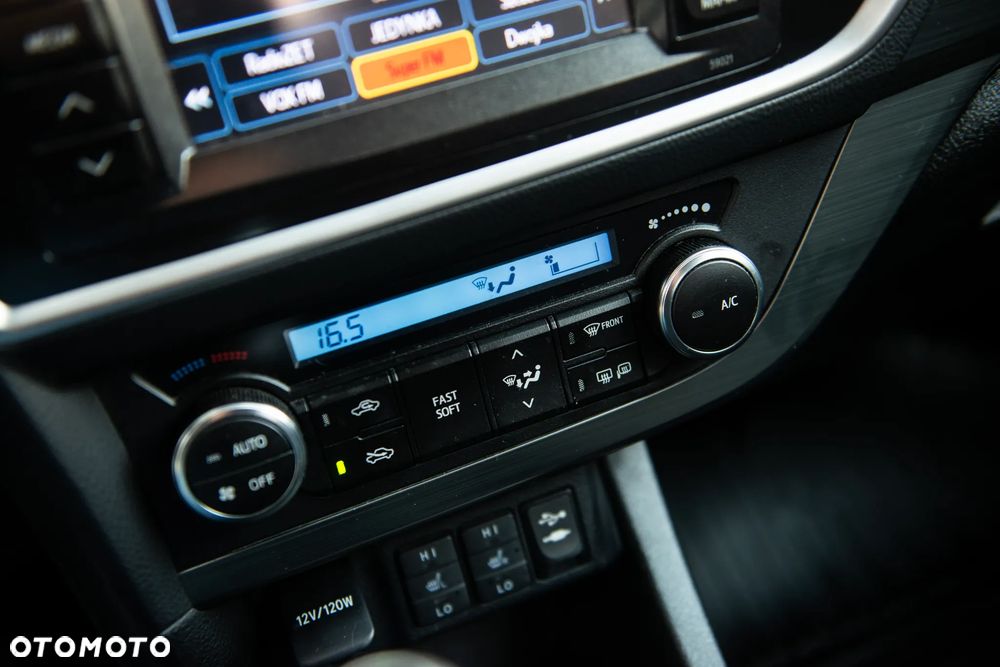 Toyota Auris - 30